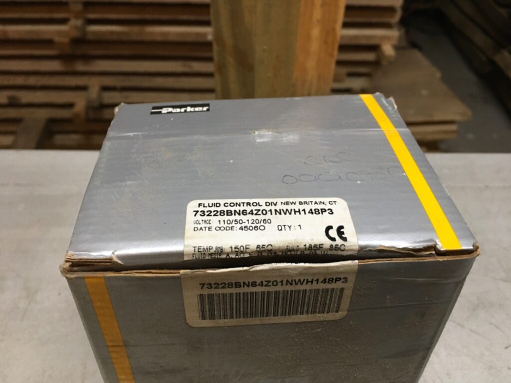 Parker fluid control, 73228BN64Z01NWH48P3, NOS, (ADI-1536)