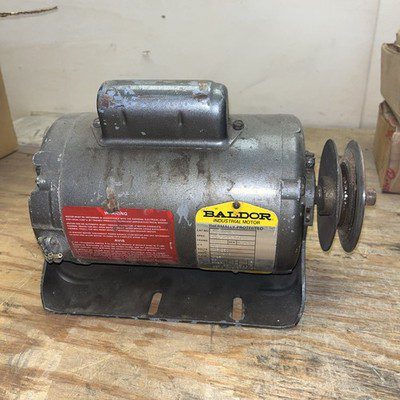 Baldor Motor #RL1304A, 1/2hp, 1725rpm, 115/230v, FR-56, HEHI-2739