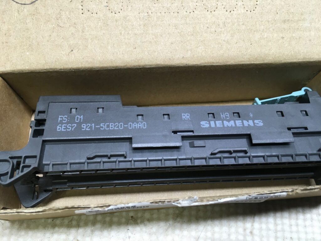 Siemens Simatic S7-1500 top connect, 6ES7921-5CB20-0AA0, NOS, (KP-1853) - Image 3