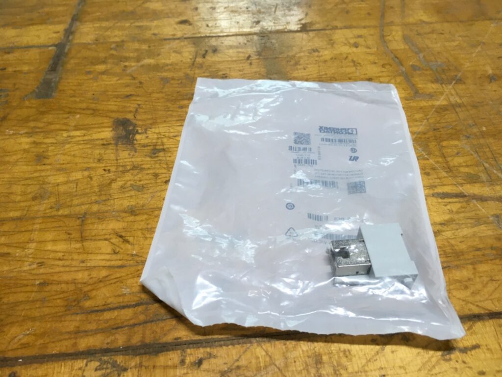 Phoenix contact, HC-M-RJ45-08-GC-F/F, 1419886, NOS, (KP-2052) - Image 2