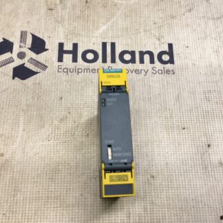 Siemens Sirius safety relay, 3SK1111-1AB30, NOS, (KP-1832)