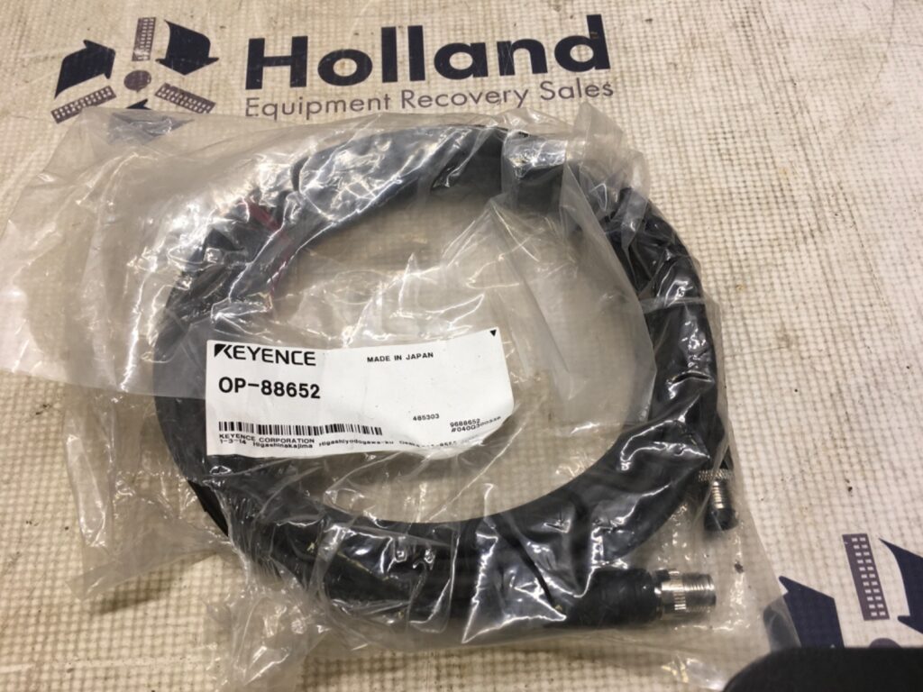 Keyence cable, M12/M12 Ethernet 5m, OP-88652, NOS, (KP-1929)
