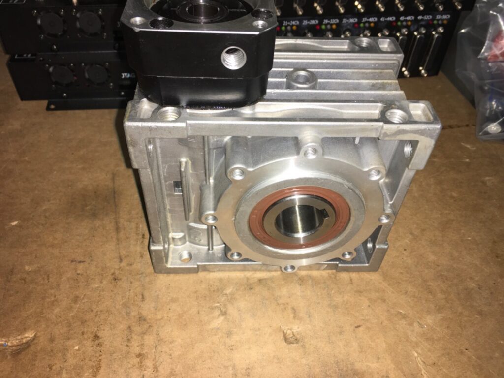 Liming reducer gear, KWEO50-R, ratio 1/20, LG-322 - Image 3